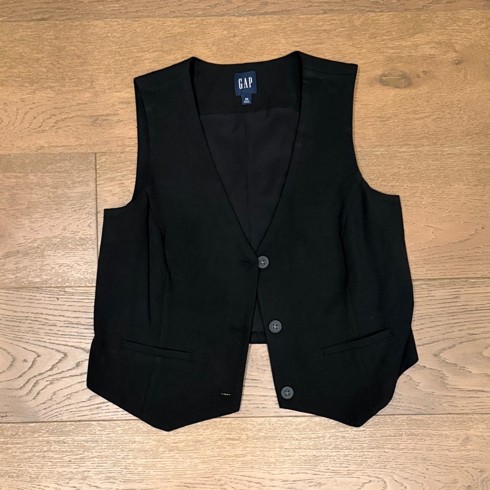 XS GAP Black Tailored Button Vest